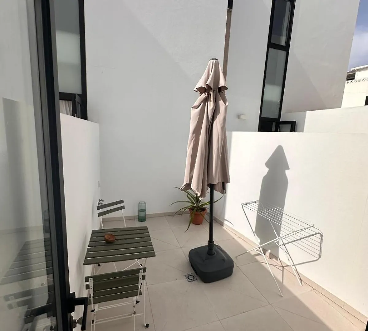 Albergue Papa Tote Deluxe Playa Honda  0*, Playa Honda (Lanzarote)